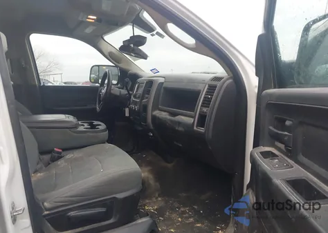 2016 Ram 2500 Tradesman z USA, uszkodzony, nr VIN 3C6UR5CJ5GG351380